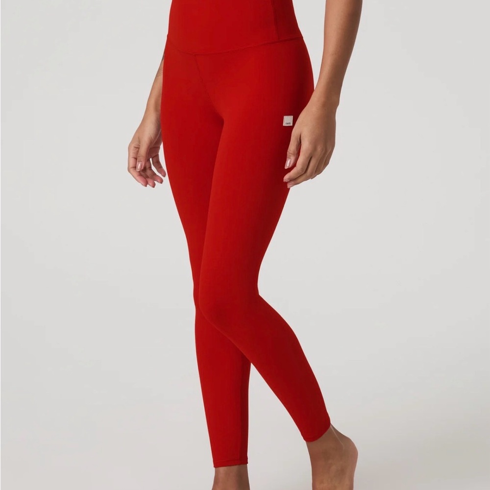 NWOT Vuori AllTheFeels High-Waist cherry Leggings - large